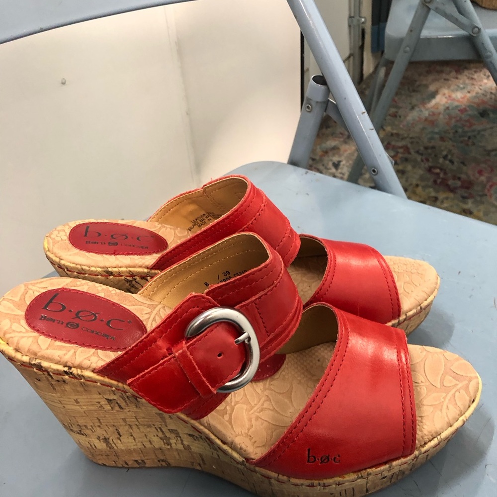 Boc leather wedges